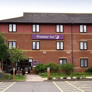 Premier Inn Хънтингдън Exterior photo