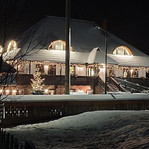 Pensiunea La Moara Hotel Фунду Молдовей Exterior photo