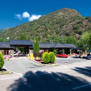 Camping Bungalows La Borda Del Pubill Ribera de Cardós Exterior photo