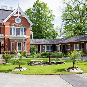 The Woodview Inn Гананок Exterior photo