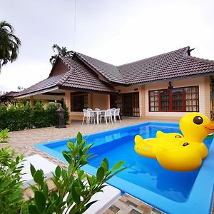 Sand-D House Pool Villa C18 At Rock Garden Beach Resort Rayong Мае Пим Exterior photo