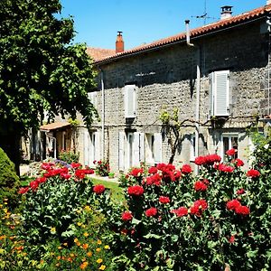 Les Noyers Aulnay Bed & Breakfast Aulnay  Exterior photo