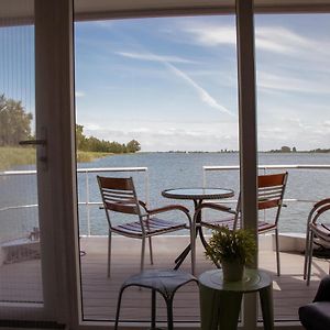 Houseboat Uitzicht Over Veluwemeer, Natuurlokatie, Prachtige Vergezichten Hotel Бидингхаузен Exterior photo