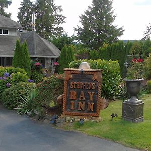 The Oceanfront Inn On Stephens Bay Coal Harbour Exterior photo