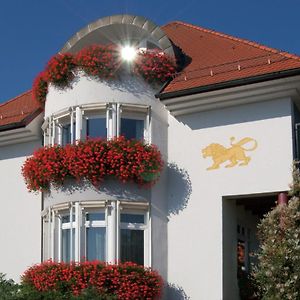 Landgasthof Hotel Lowen Wildberg  Exterior photo
