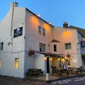 The Fountain Hotel Хос Exterior photo