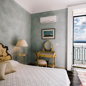 Dimora Di Ulisse Sea View Holiday Apartment Сиракуза Exterior photo