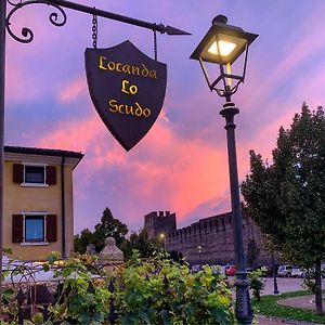 Locanda Lo Scudo Hotel Соаве Exterior photo