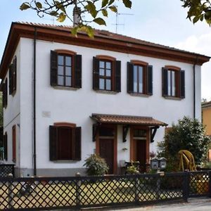 Crespi D'Adda A "Colori" Villa Каприате Сан Джервазио Exterior photo