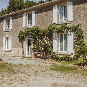 La Laujere Chambres D'Hotes Romance La Caillère Exterior photo