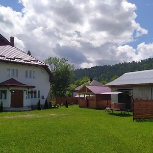 Casa Молдовита Exterior photo
