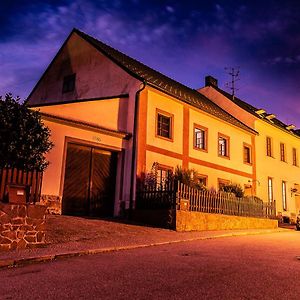 Penzion 1670 Hotel Nové Hrady Exterior photo