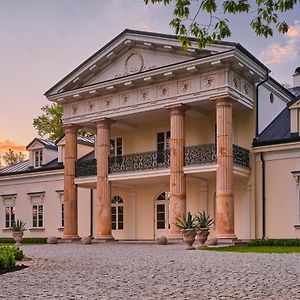 Dwor W Zytnie Hotel Zytno Exterior photo