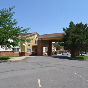 Days Inn By Wyndham Capitol Reef Тори Exterior photo