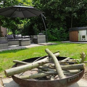 Vrijstaande 6 Persoons Bungalow Hottub En Pizzaoven Op Vakantiepark Villa Ewijk Exterior photo