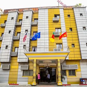 Hotel Libertis Дуала Exterior photo