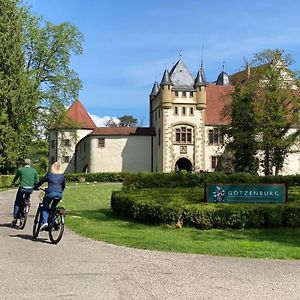 Schlosshotel Goetzenburg Ягстхаузен Exterior photo