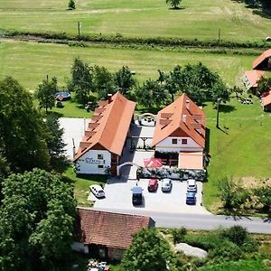 Penzion Kaminek Hotel Nové Hrady Exterior photo