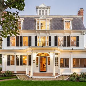 Chapter House Hotel Yarmouth Port Exterior photo