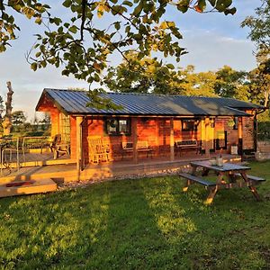 Cosy Wood Cabin In Rural Area Near National Park Villa Къмнок Exterior photo