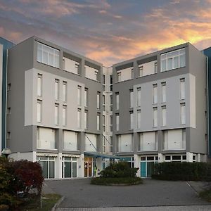 Hotels Campus Колекио Exterior photo