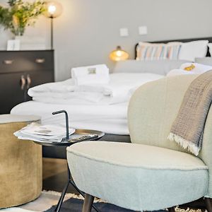 Luxomes - Stylish & New Design Apartment - Kitchen - Netflix Инголщат Exterior photo