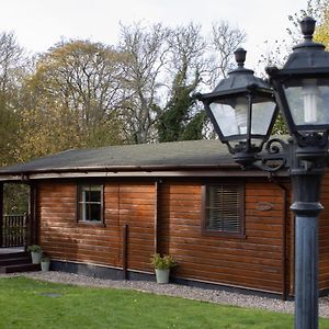 The Steadings Log Cabins Kettlebridge Exterior photo