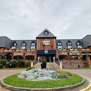 Village Hotel Manchester Cheadle Чийдъл Exterior photo