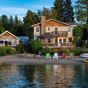 Charming Lakefront Cabin With Deck And Fire Pit! Villa Newport Exterior photo