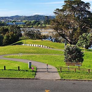 Pohutukawa Lodge By Orewa Beach Exterior photo