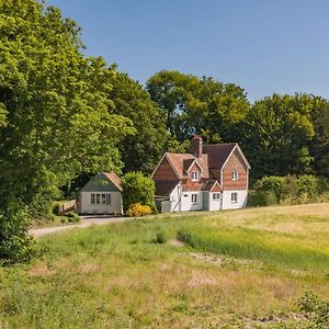 Pheasants Lodge By Bloom Stays Кентърбъри Exterior photo