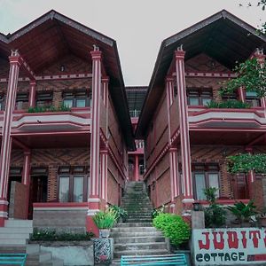 Judita Cottages Тук Тук Exterior photo