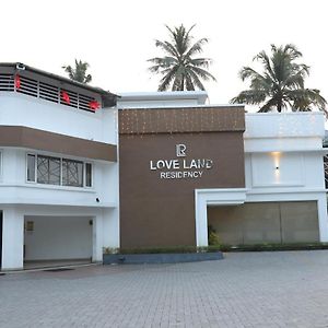 Loveland Residency Hotel Kochi Exterior photo