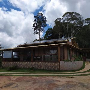 Sitio Cerejeira Villa Домингос Мартинс Exterior photo