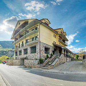 Hotel Cotiella Кампо Exterior photo