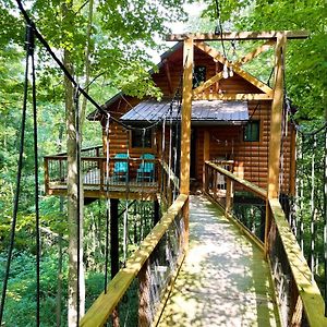 Treehouse #4 By Amish Country Lodging Villa Милърсбърг Exterior photo