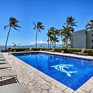 Oceanfront Condo With Pool And Grills In Molokai! Канакакей Exterior photo