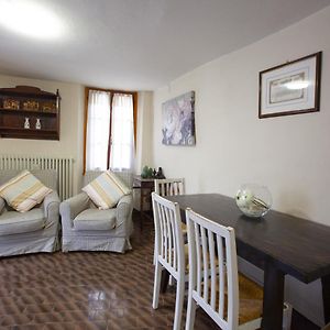 La Chicca Piccola Casina In Affitto Nel Borgo Antico Di Gaggio Montano Bo Apartment Exterior photo