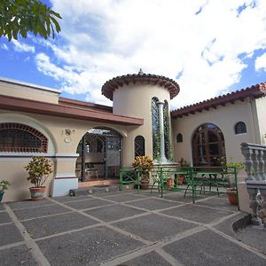 Hotel Villa Serena Escalon Сан Салвадор Exterior photo