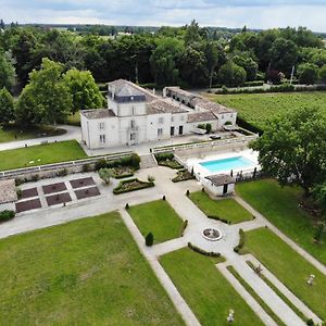 Chateau De Lantic Hotel Мартияк Exterior photo