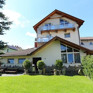 Pensjonat Tara Hotel Jeleśnia Exterior photo