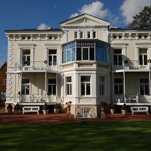 Gut Kump Gastronomie Und Hotel Хам Exterior photo