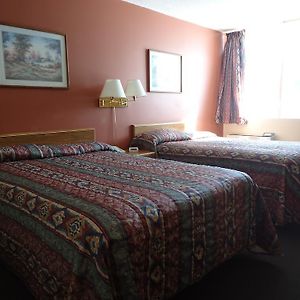Canadian Motor Hotel Су Сент Мари Room photo