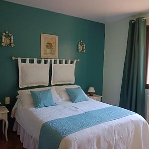 Les Eaux Tranquilles Bed & Breakfast Belvianes-et-Cavirac Exterior photo