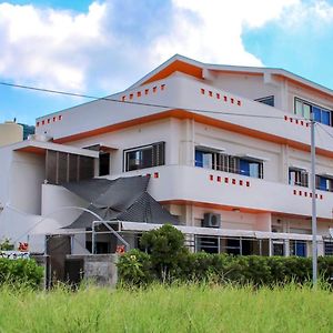 Minshuku Yadokari Hotel Замами Exterior photo