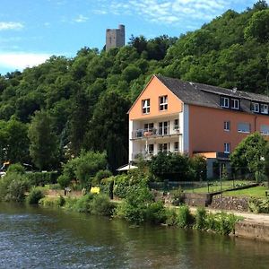 Pension & Seminarhaus "Haus Am Fluss" Hotel Laurenburg Exterior photo