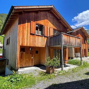 Ferienhaus Elisabeth - Zentral, Geraeumig Und Familienfreundlich Villa Малбун Exterior photo