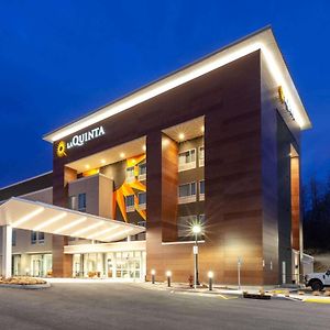 La Quinta Inn & Suites By Wyndham Мидълтаун Exterior photo