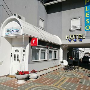 Hotel Garny Pleso Велика Горица Exterior photo