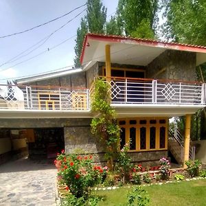 Chinar Residency Hotel Скарду Exterior photo